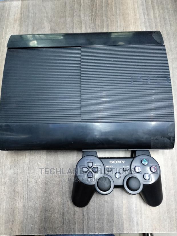 Playstation 3,Chipped Ps3 With 10 Games - main view