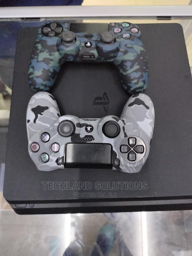 Ps4 Slim 500 Gb + 2pads - main view