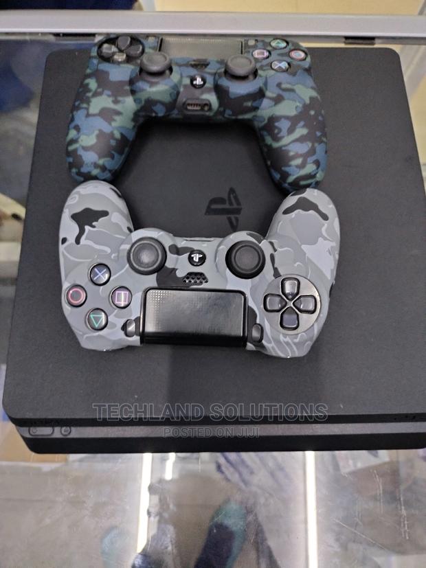 Ps4 Slim 500 Gb + 2pads - thumbnail 3