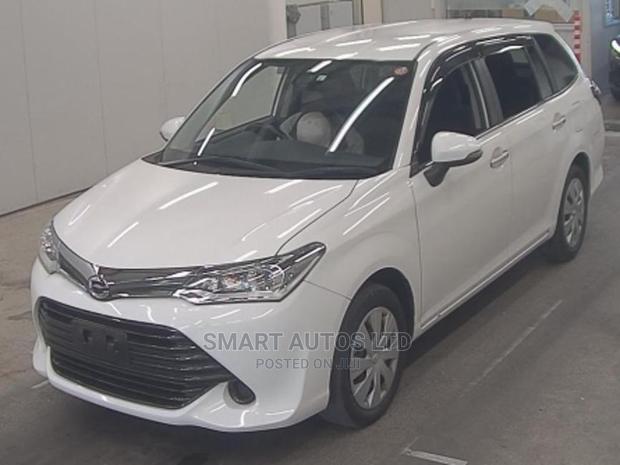 Toyota Corolla Fielder 2017 White - thumbnail 4