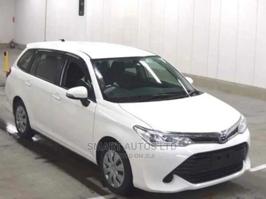 Toyota Corolla Fielder 2017 White