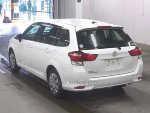 Toyota Corolla Fielder 2017 White