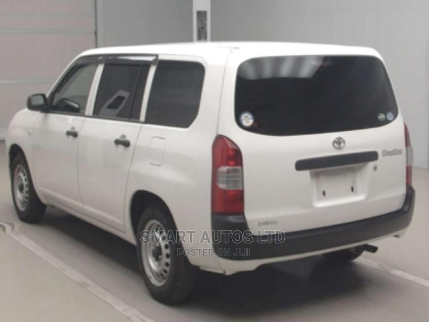 Toyota probox 2017