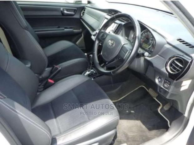 Toyota Corolla Fielder 2015 White - thumbnail 2