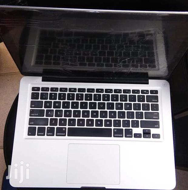 Laptop Apple MacBook Pro 14" 500GB HDD 4GB RAM