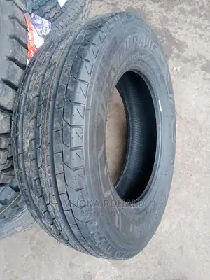 205/70r15c Bridgestone Tyre (Duravis) R660