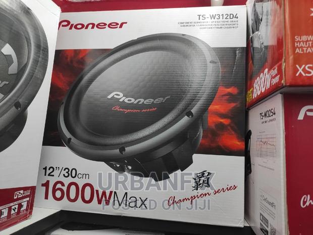 1600 Watts Double Coil Pioneer Subwoofer