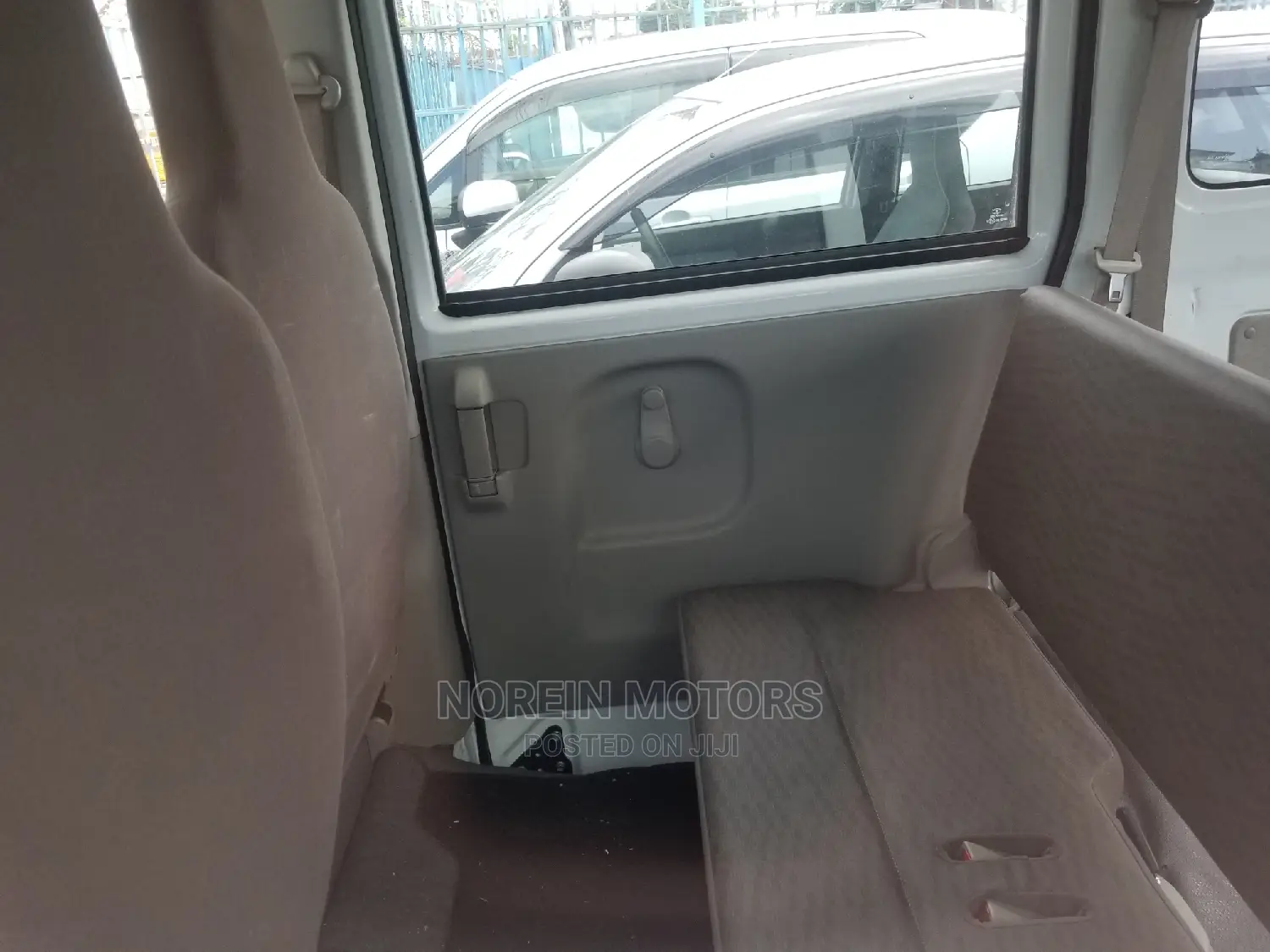 Mazda Scrum 0.7 RWD 2014 White