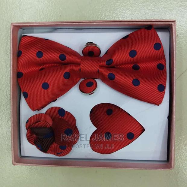 Red Polkadot Bowtie - main view