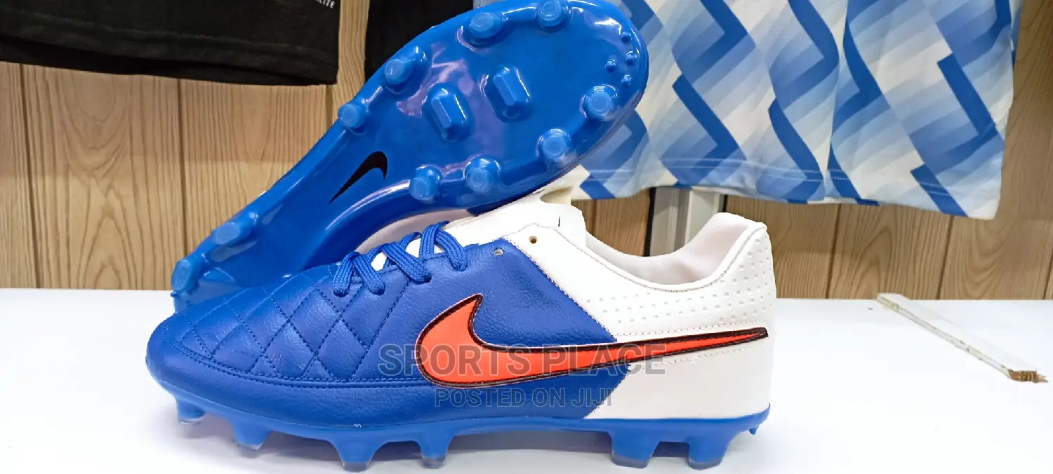 Newest Nike Tiempo Football Boots
