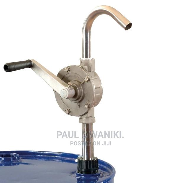 Self Priming Hand Rotary Barrel Pump - main view