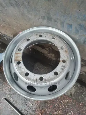 Rims Sizes 22.5 For Trucks Tubeles  1o Holes