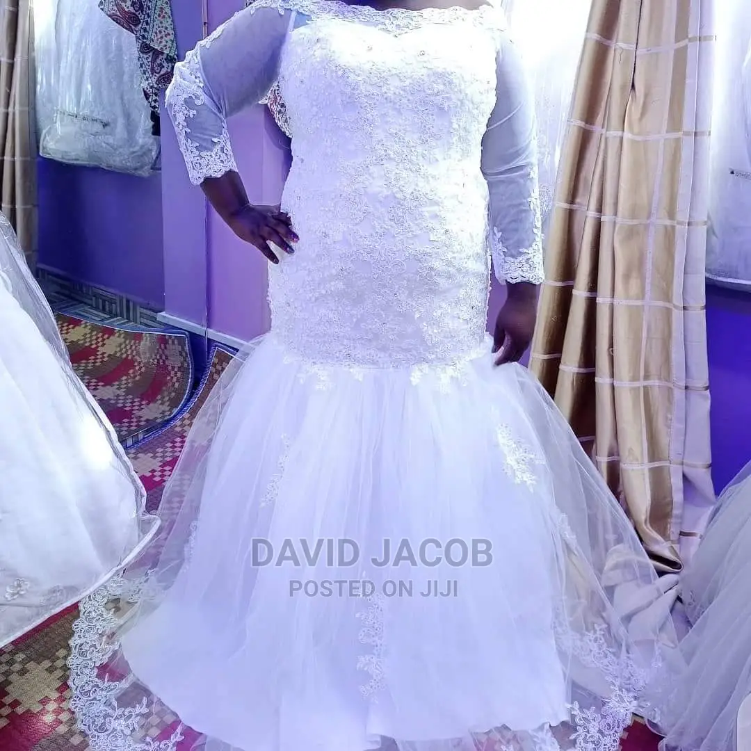 Classic Customised Wedding Gowns