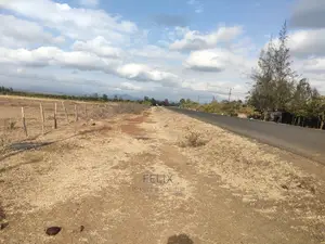 Chaka 2.5 Acres Main Tarmcac Honi/Brookside Road