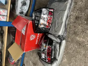 Spyder BMW E46 3-Series 02-05 4dr Tail Lights Smke