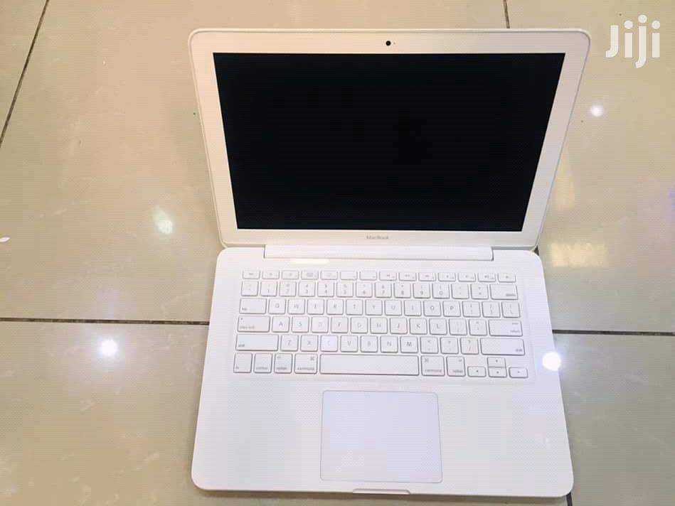 Laptop Apple MacBook 14" 320GB HDD 4GB RAM