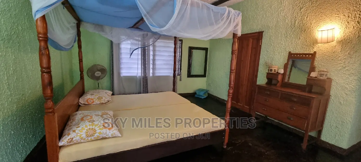 Holiday Rental,3 Bedrooms Cottage