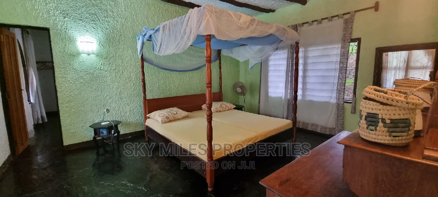 Holiday Rental,3 Bedrooms Cottage