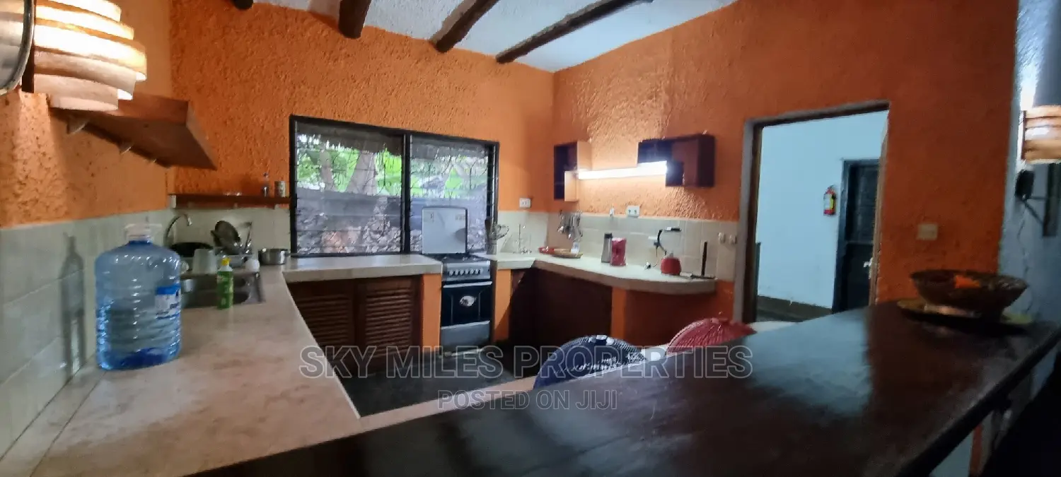 Holiday Rental,3 Bedrooms Cottage