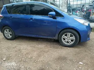 Toyota Ractis 1.5 AWD 2014 Blue