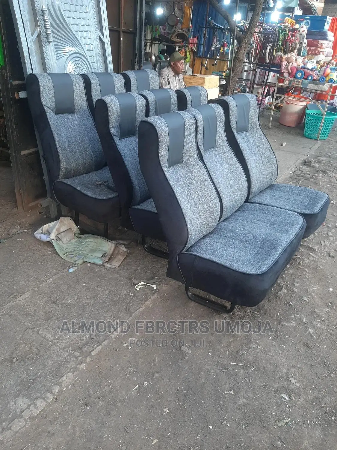 Shuttle Seats 11 Seater