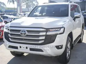 New Toyota Land Cruiser 2022 White