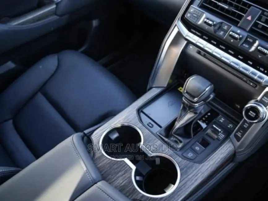 New Toyota Land Cruiser 2022 White