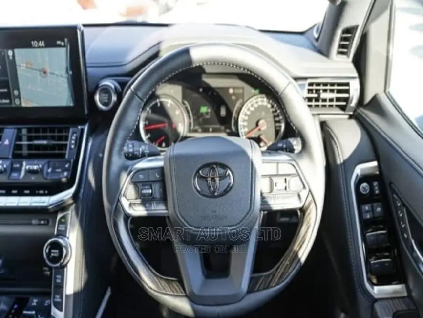 New Toyota Land Cruiser 2022 White