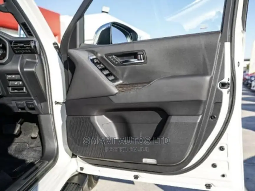 New Toyota Land Cruiser 2022 White