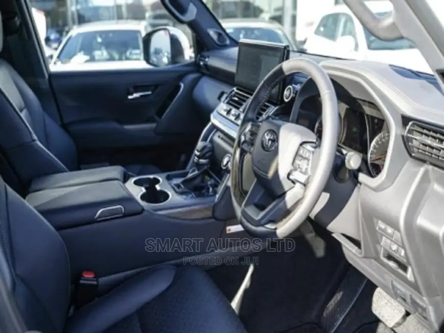 New Toyota Land Cruiser 2022 White