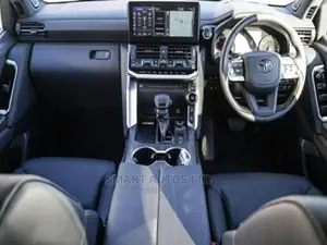 New Toyota Land Cruiser 2022 White