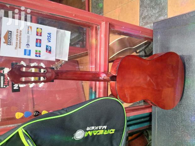 1/2 Classical Guitars 5k - thumbnail 2