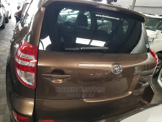 Toyota RAV4 2014 Brown - thumbnail 8