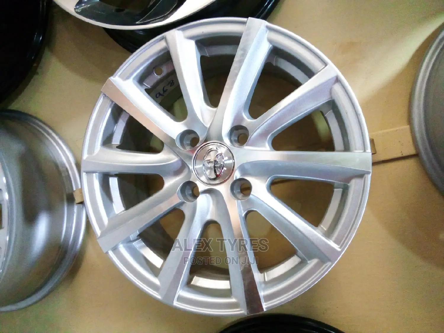 Size 15 Inches Axio, Fielder Sport Rims Set