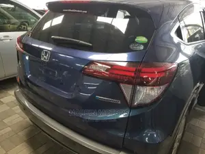 Honda Vezel 1.5 Hybrid 4WD 2014 Blue