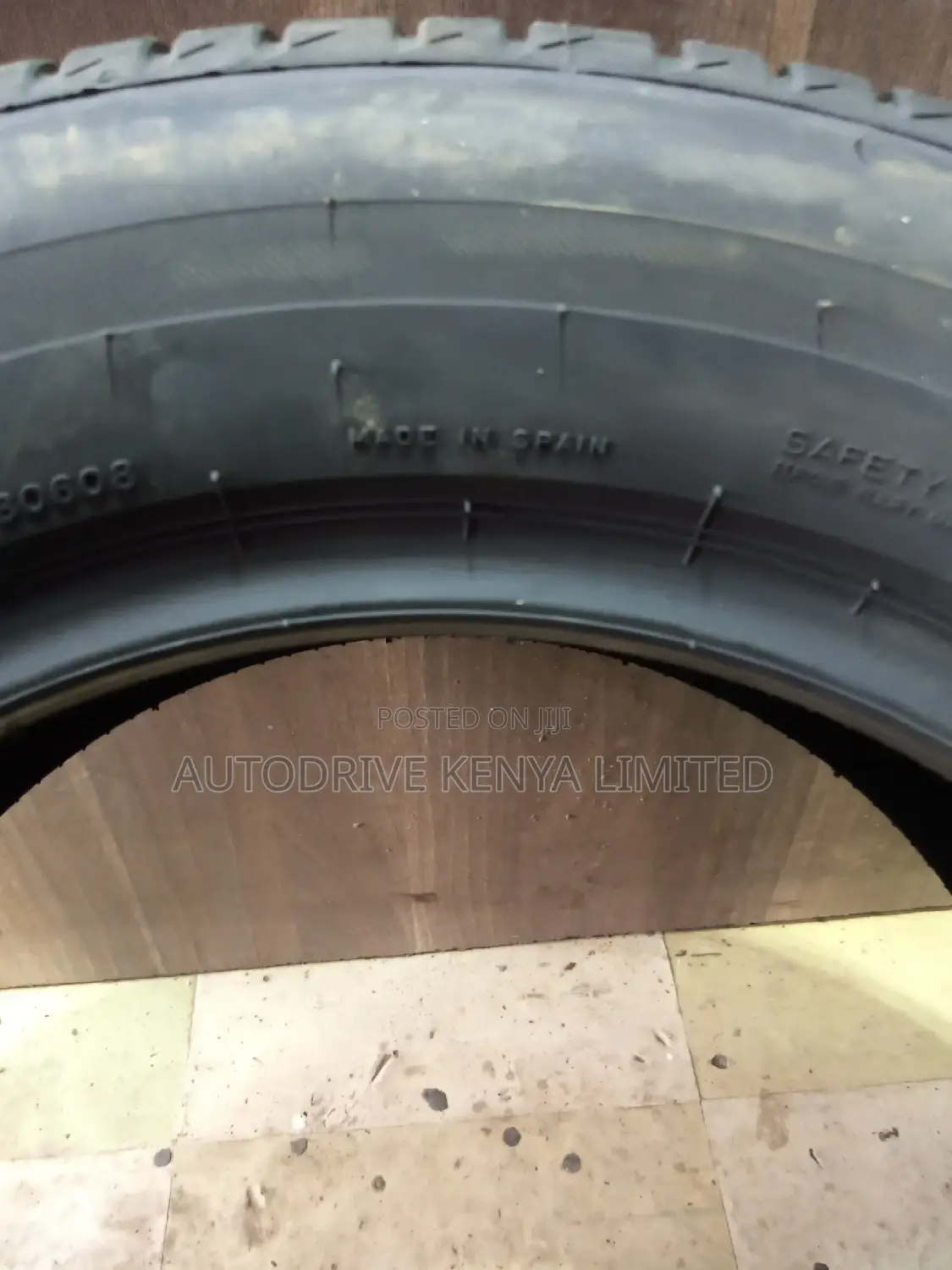 205/60r16 Bridgestone Tyre
