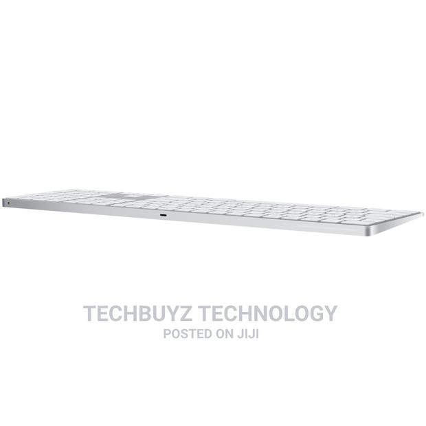 Apple Magic Keyboard With Numeric-british English - thumbnail 2