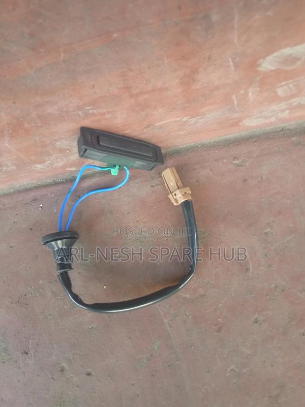 Subaru Boot Sensor (Legacy BR or Forester SH - thumbnail 4
