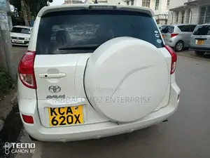 Toyota RAV4 2.4 2008 White