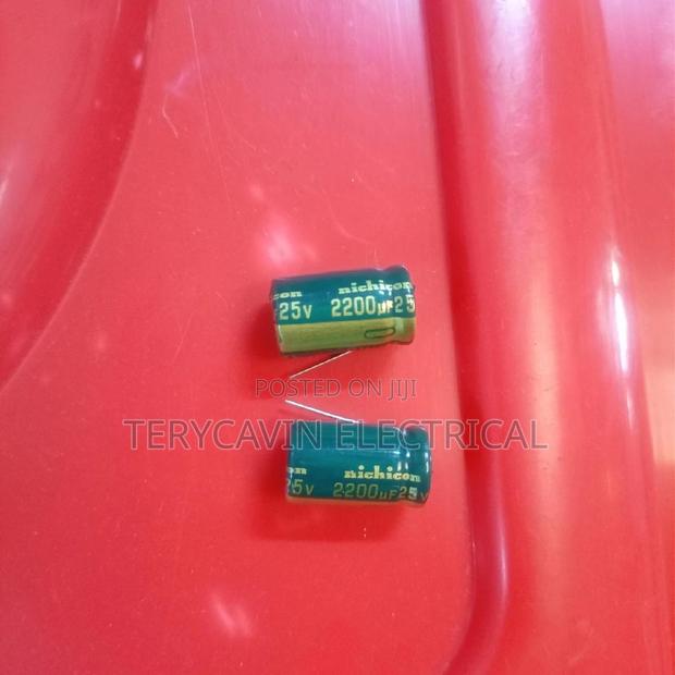 25V 2200uf Capacitor