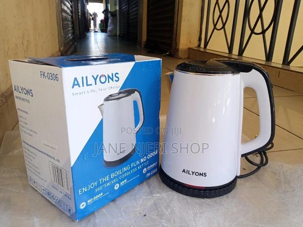 White Coated Electric Kettle - thumbnail 3