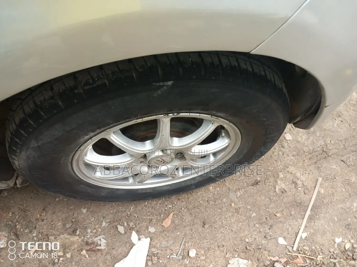 Toyota Vitz 1.3 AWD 3dr 2012 Silver