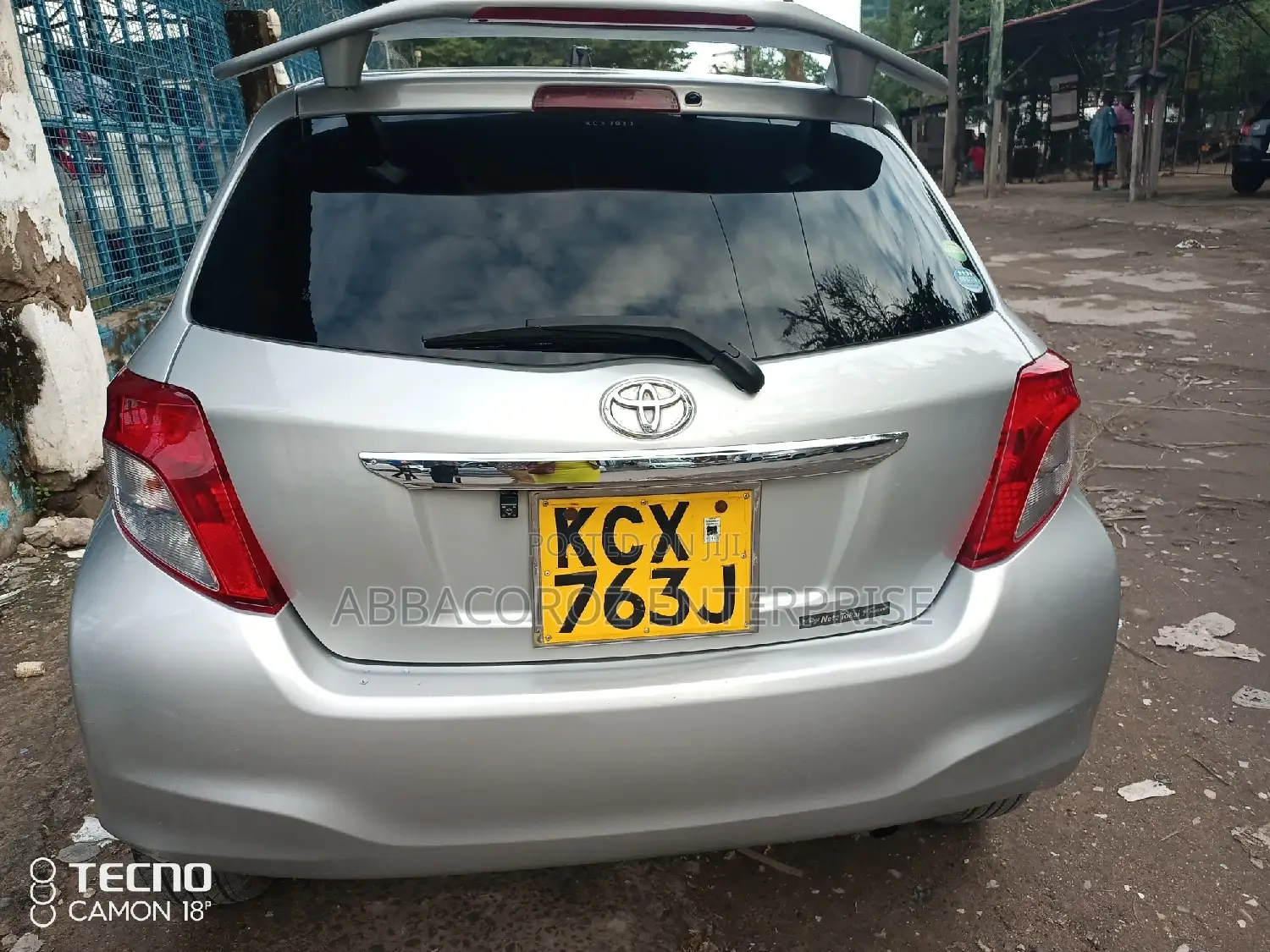 Toyota Vitz 1.3 AWD 3dr 2012 Silver