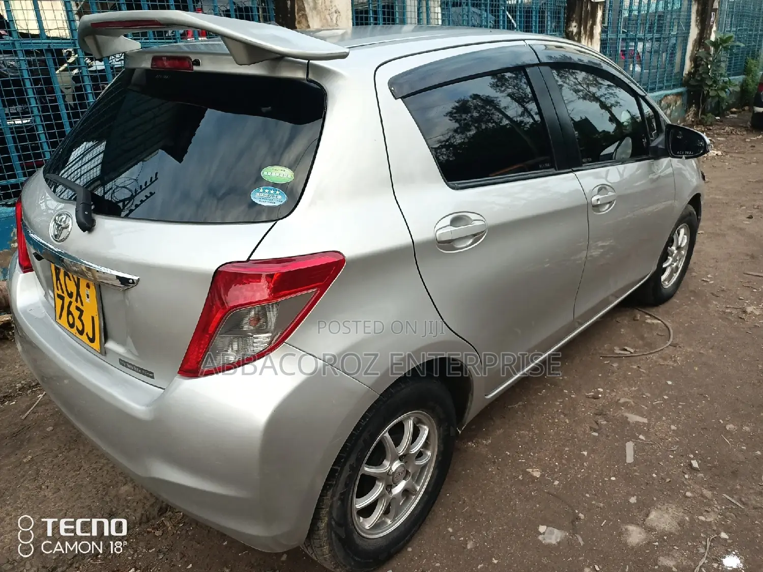 Toyota Vitz 1.3 AWD 3dr 2012 Silver
