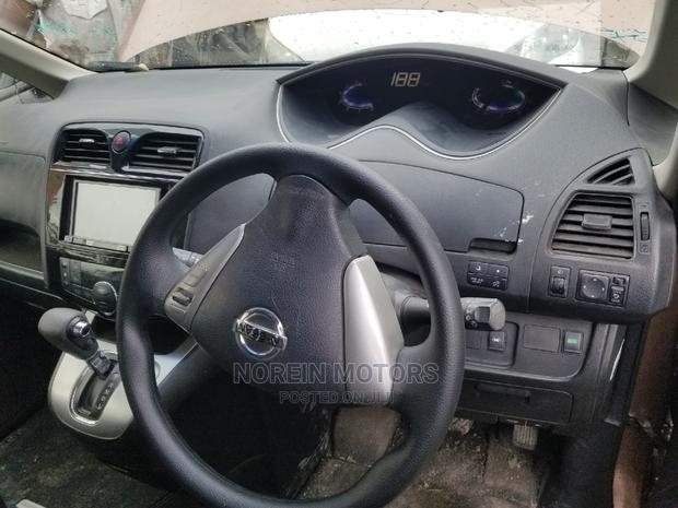 Nissan Serena 2015 Brown - thumbnail 3