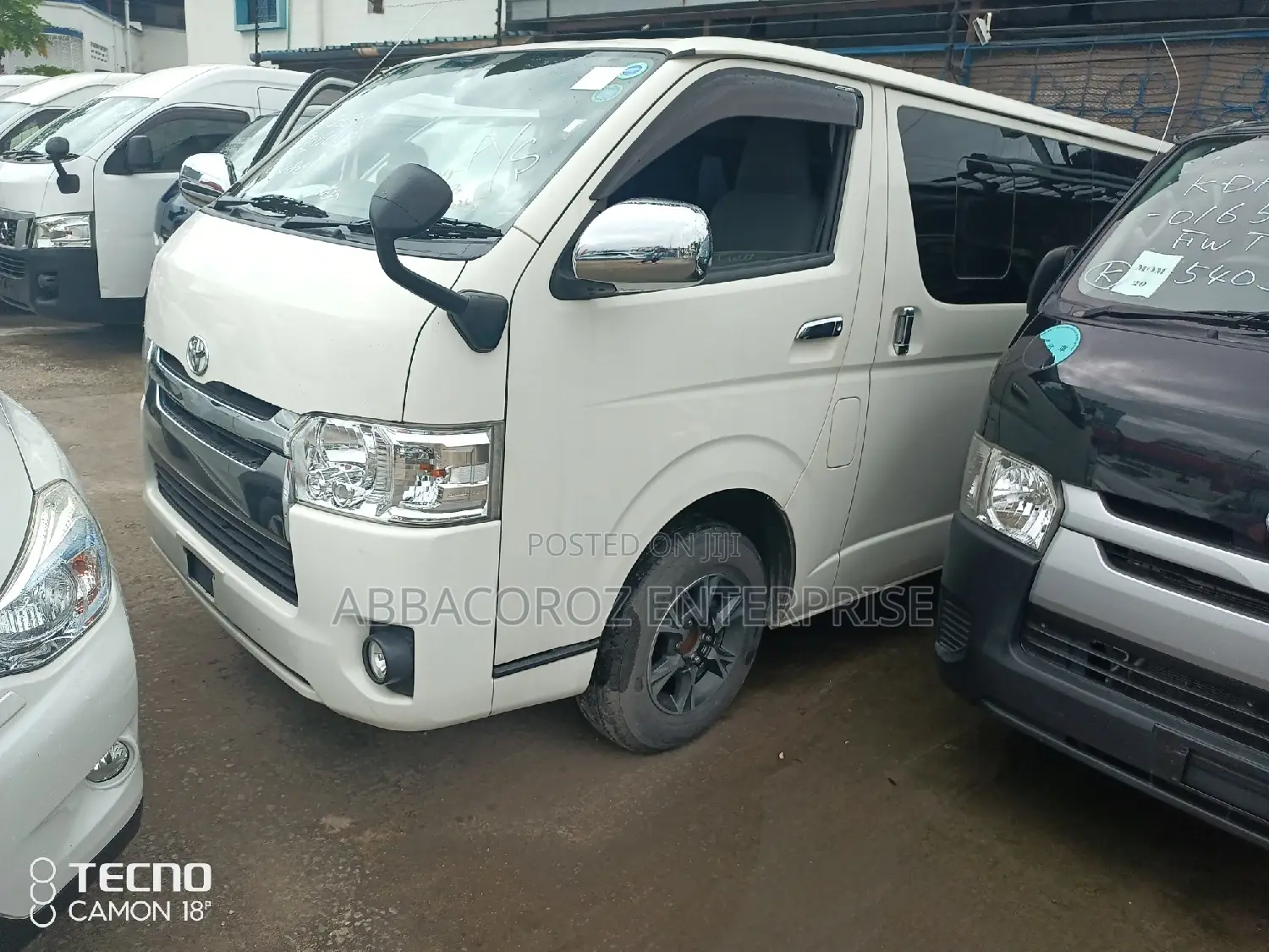 Toyota HiAce 2016 White