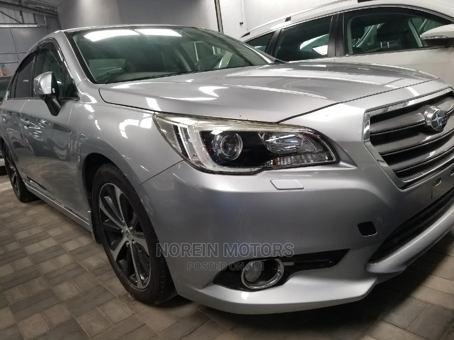 Subaru Legacy 2015 Silver