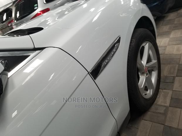 Jaguar F-Pace 20d Prestige 2017 White - thumbnail 4