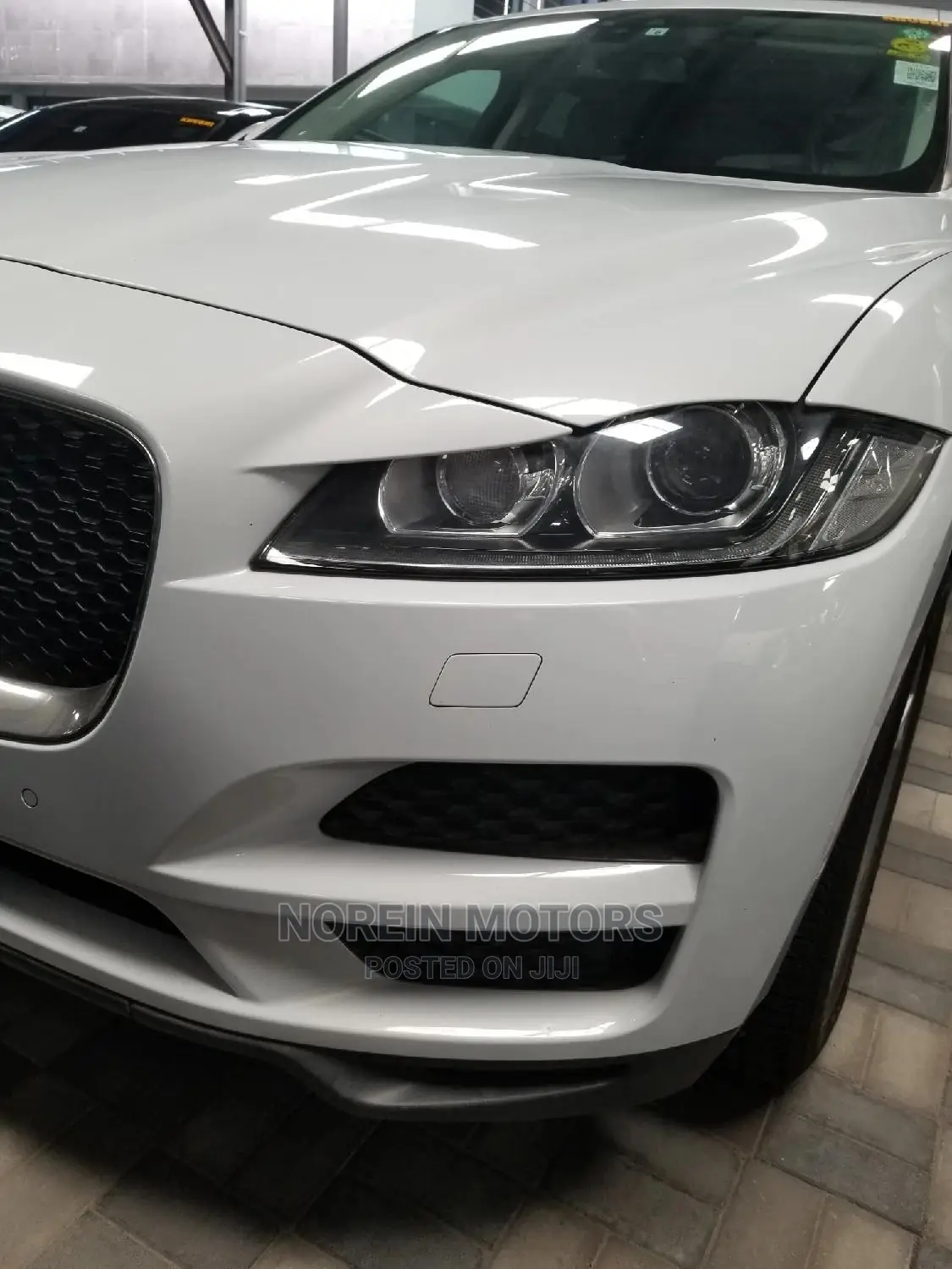 Jaguar F-Pace 20d Prestige 2017 White