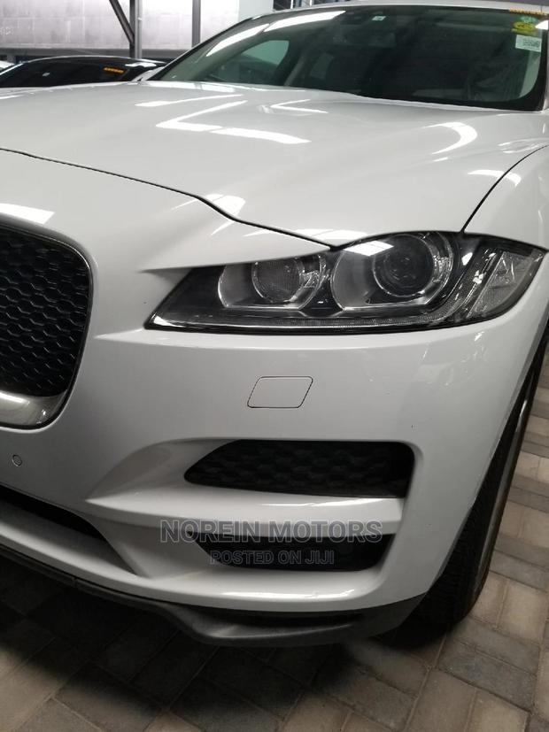 Jaguar F-Pace 20d Prestige 2017 White - thumbnail 3